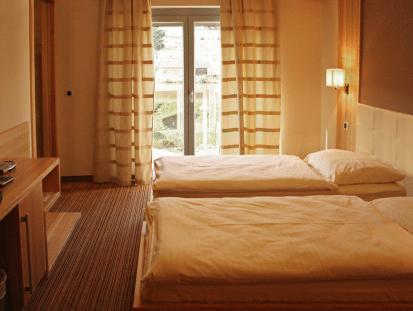 Hotel Dras Maribor Zewnętrze zdjęcie